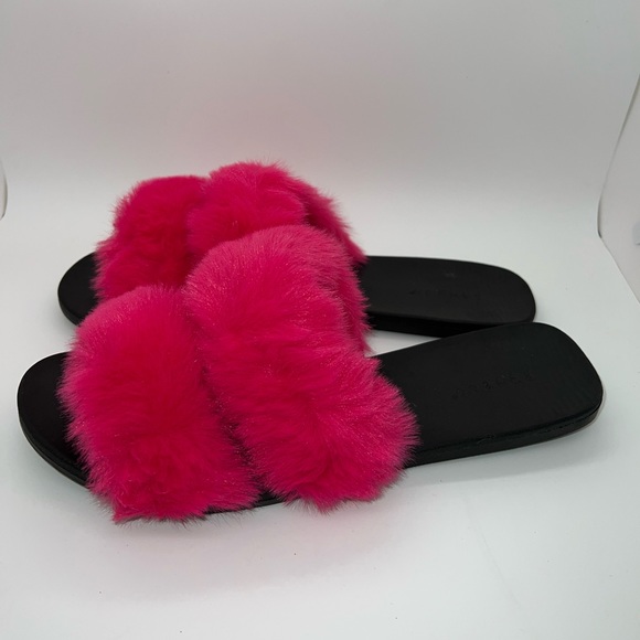 Bamboo Fullmoon15 Furry Double Strap Slide Sandals Hot Pink Size 8.5 New - Picture 4 of 6